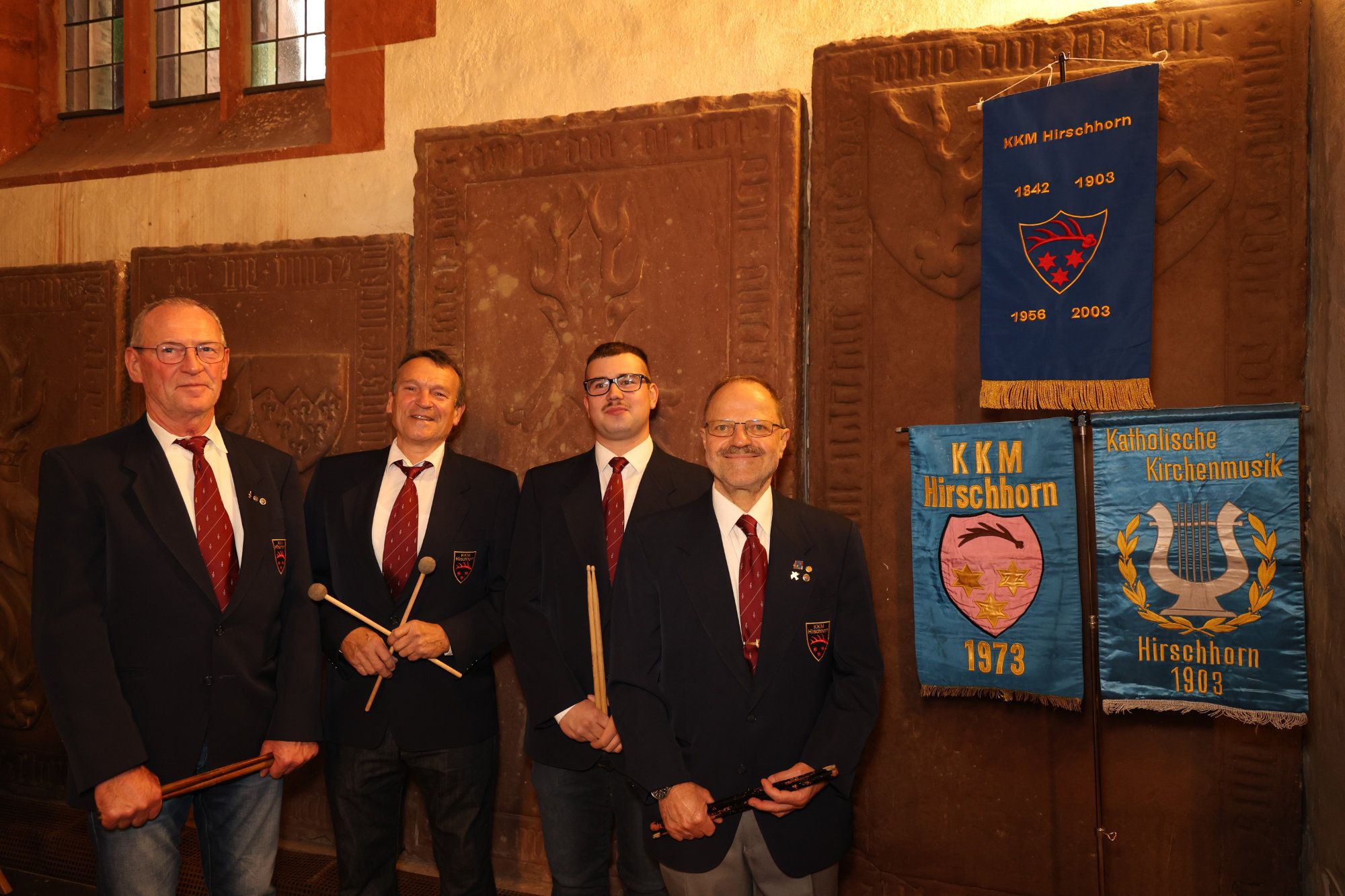 Schlagzeug.jpg Schlagzeug.jpg