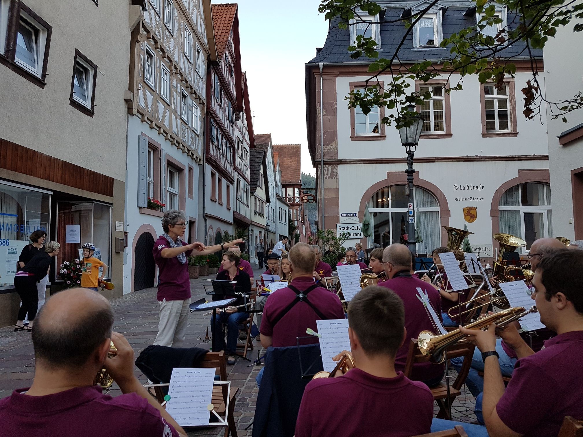 Kapelle mit Stadtansicht_20170728_194522